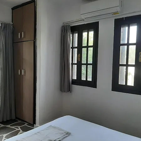 Evi By The Sea Sarti