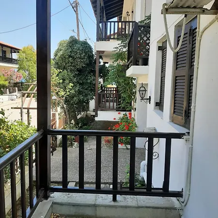 Evi By The Sea Penzion Sarti