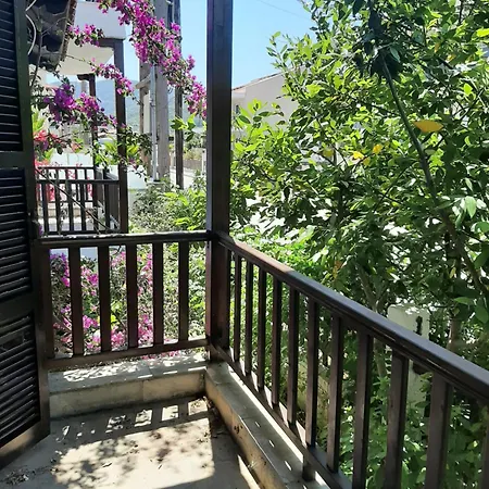 Guest house Evi By The Sea 3*