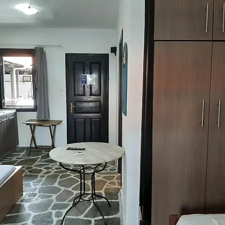 Guest house Evi By The Sea 3*