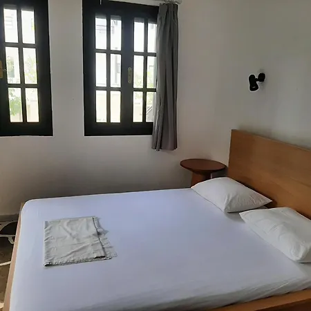 Penzion Evi By The Sea Sarti