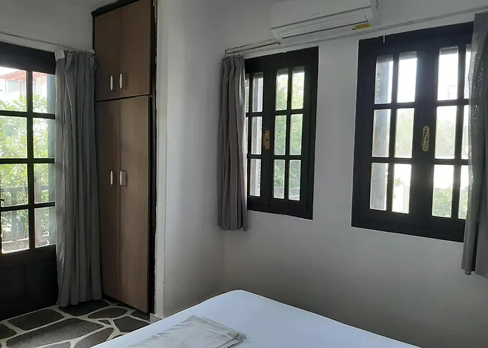 Evi By The Sea 萨尔蒂