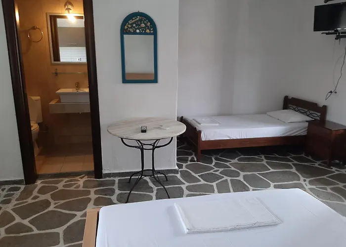 Evi By The Sea 招待所 3*